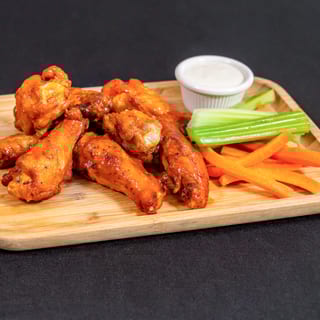 CHICKEN WINGS (8 pieces)