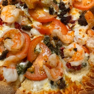 SHRIMP PESTO PIZZA