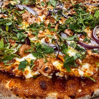 BBQ CHICKEN PIZZA