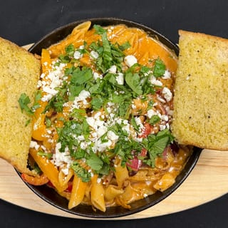 CHICKEN CHIPOTLE PASTA